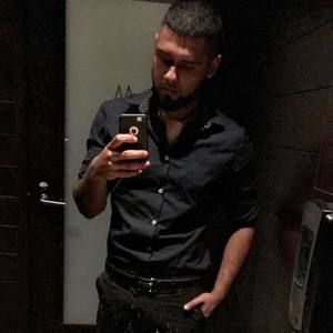 Meet your Posher, Luis